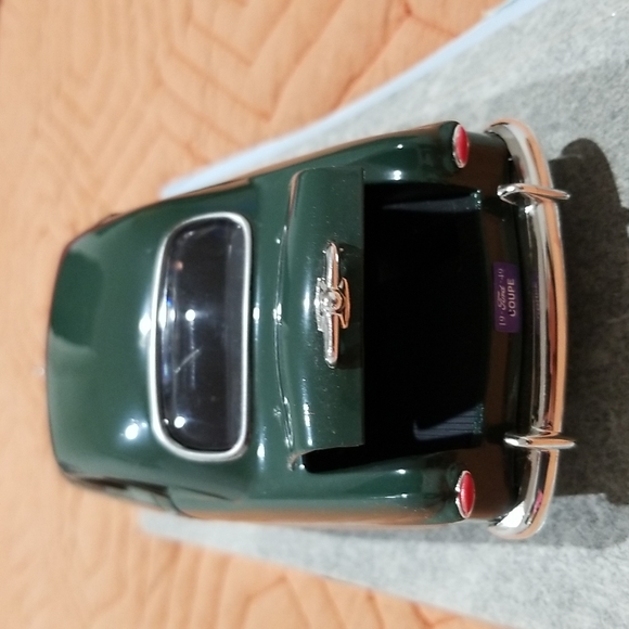 Collection - Picture 3 of 5